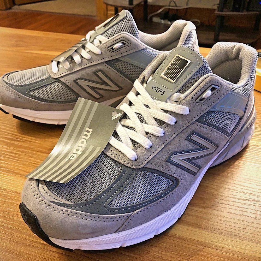 New Balance M990V5 Grey - 8.5 New with Box